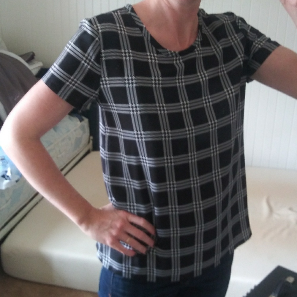 Career or casual unique pattern top